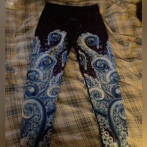 Lotus leggings, octopus leggings